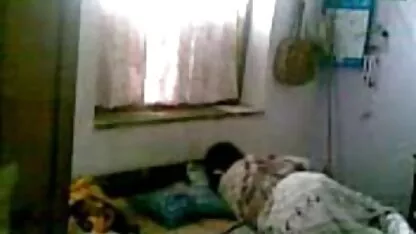 Một trẻ tóc vàng Shawna phim sec thu du nguoi Lenee hút và cưỡi một tinh ranh