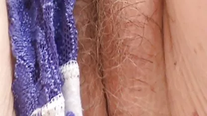 Sexy phim sec nguoi va ngua tóc vàng lesbian fucks cô ấy tình nhân với một strapon