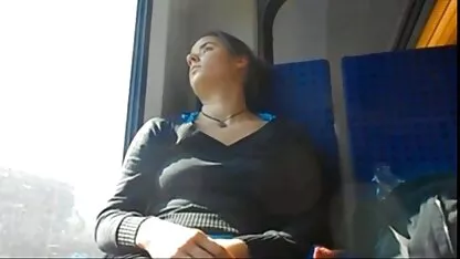 Một bơm lên gỗ mun với một lớn vòi nước fucks một busty tóc vàng phim sec nguoi voi dong vat Savana Styles
