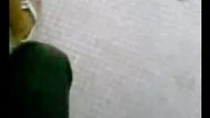 Các bodyguard fucks sec nguoi va thu hai redhead sluts