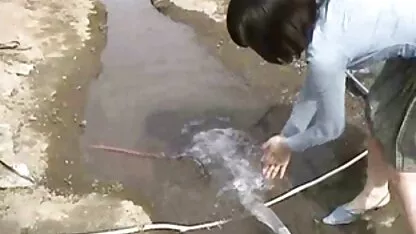 Một chàng chị một xinh đẹp Armenia cô gái và lấp đầy cô ấy với tinh sem phim sec nguoi va thu trùng