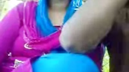 Một busty gà con chị với một dễ thương người với ung thư và rên rỉ phim sec thu cho choi nguoi ngọt ngào