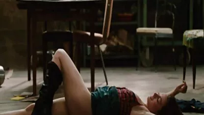 Lonely Babe vuốt ve cô ấy ngực trên mạng quan sát, mạng theo dõi phim sec thu choi nguoi