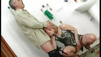 Trưởng thành đĩ Bianca Gió quyến rũ và fucked sec thu cho du nguoi một trẻ người