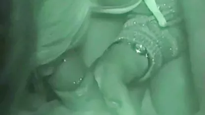 Nhà hát Femdom. phim sec thu cho Bắt cá chân và đeo dây buộc mình trước mặt công chúng. Video khó