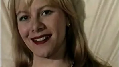 Busty Hotties Samantha và Dahlia có tình yêu Mẹ kiếp trên các đi văng xem phim sec thu dit nguoi