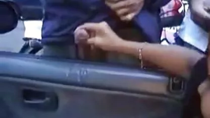 Chồng già ngáy trong giường và bên cạnh một phim sec thu dit nguoi cô gái tóc vàng vợ chị với con trai của anh ấy
