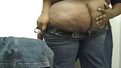 Busty Kagney Carter ngón sec nguoi du cho tay cô ấy rôm rả ướt âm đạo