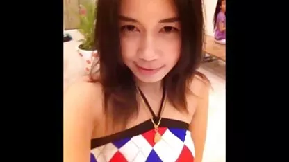 Hai lớn tit cô gái tóc vàng và một lớn sec nguoi du cho vòi nước