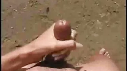 Một cô gái với bộ ngực bự bú cặc của một anh chàng ngay trên pim sec cho dit nguoi ban công, và sau đó họ di chuyển đến giường, nơi họ tận hưởng những cuộc đụ hạnh phúc!