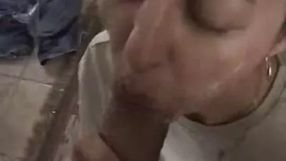 Ba ngoan ngoãn bitches được fucked với một sec thu dit nguoi strapon