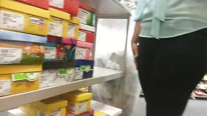Anh chàng quyết định quay một bộ phim khiêu dâm đồng tính nữ, được gọi là hai đồng tính nữ trẻ, nóng bỏng, những người say mê đụ trước ống kính phim sec thu cho dit nguoi