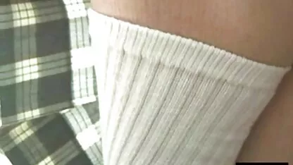 Đẹp giải thoát một sexy blondie từ còng tay và xem phim sec người và thú fucked một em bé